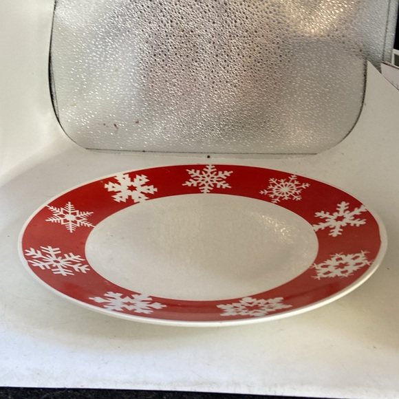 Plate 10.75” for serving holidays or all winter So striking on table - Picture 3 of 3